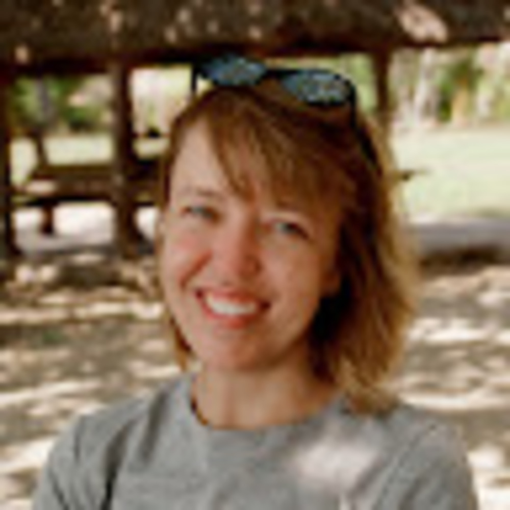 Meet your Posher, Adrienne